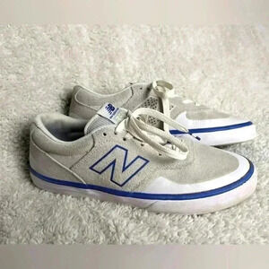 NEW BALANCE Men skate shoes size 8 In GREAT used  condition model 358